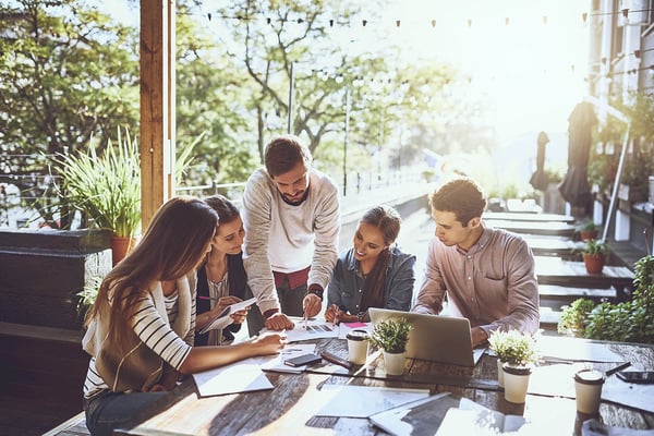 IRAs 101: Exploring the Benefits of Traditional vs. Roth